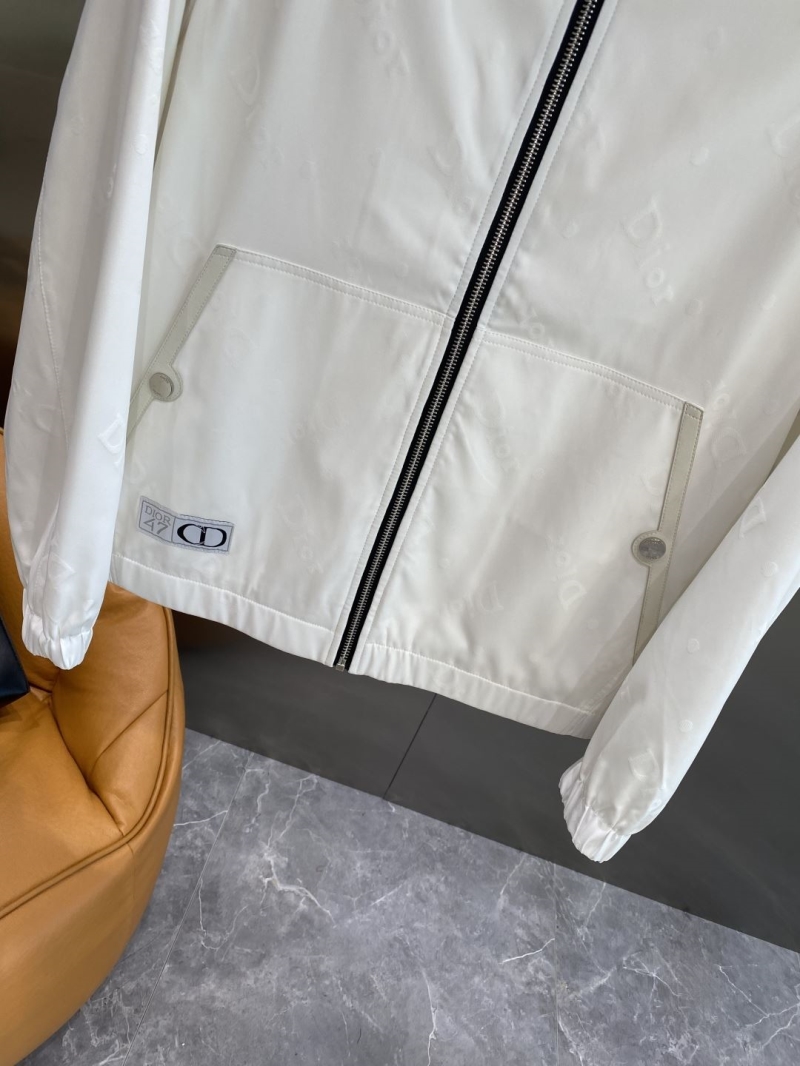 chr1st1an D10r outwear